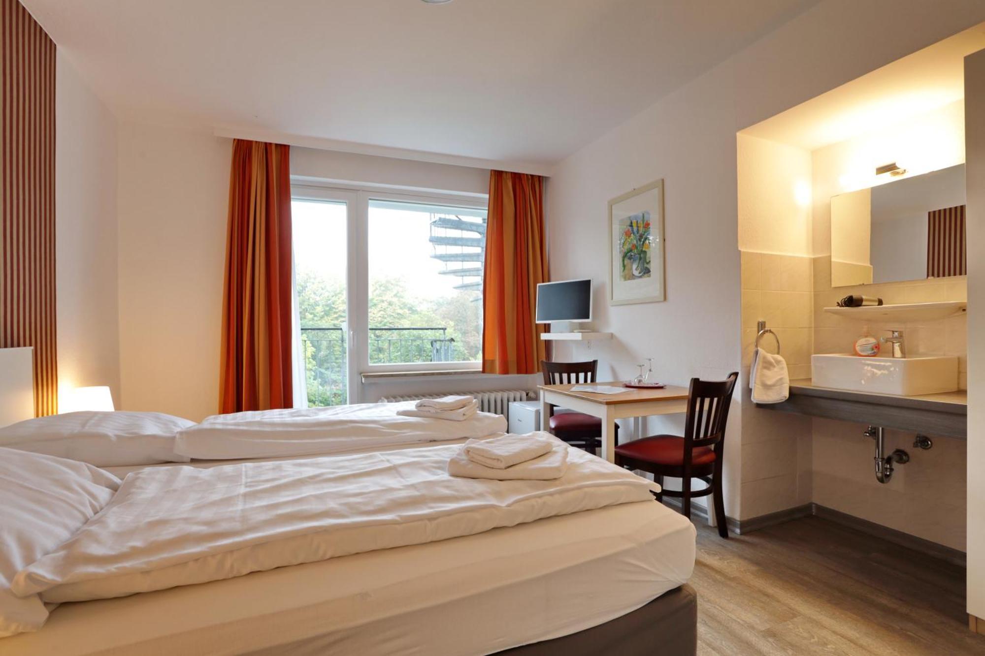 Hotel Am Park Braunschweig Ngoại thất bức ảnh