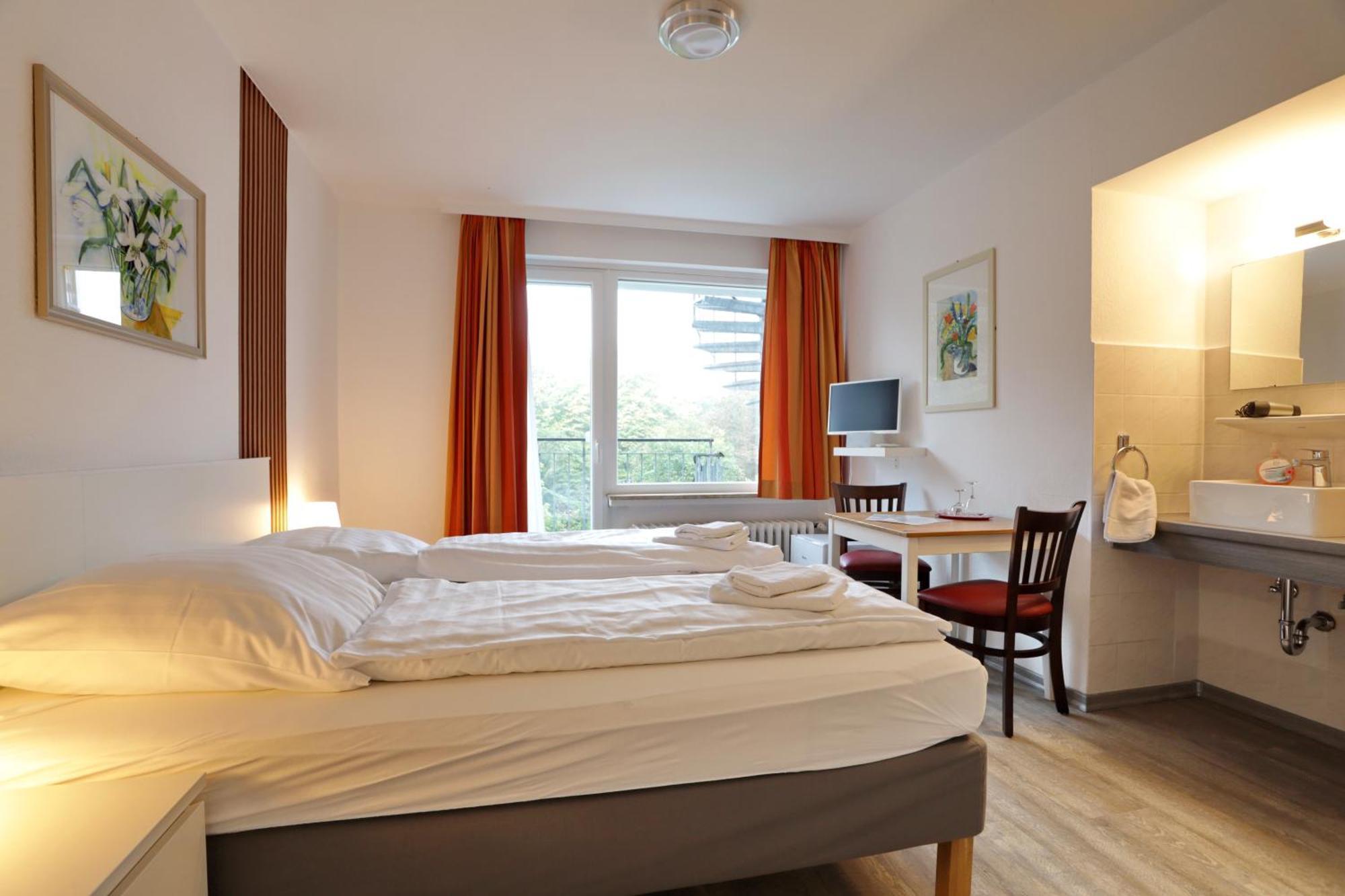 Hotel Am Park Braunschweig Ngoại thất bức ảnh